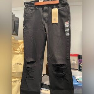 NWT Levi’s 511 slim size 32/32 Black destroyed!